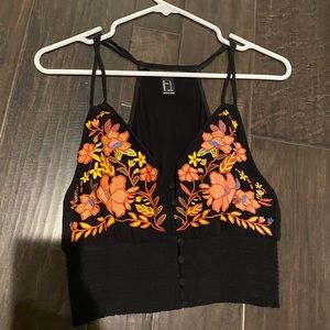 Forever 21 Cropped & Floral and Black Top, Size Large
